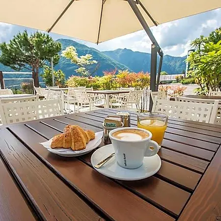 Garden View Bed and Breakfast Anfo